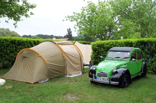 2CV en camping
